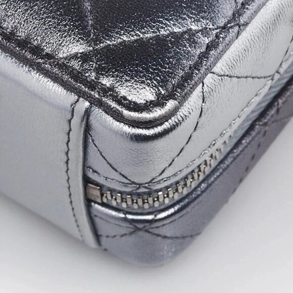 Chanel Metallic Silver Quilted Lambskin Leather Coco Punk Cube Bag - Picture 9 of 11